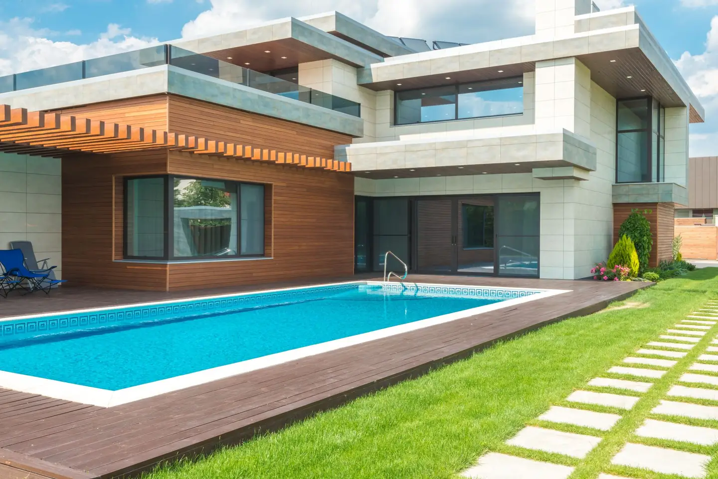 Swimming pool built in Obanvale, NSW